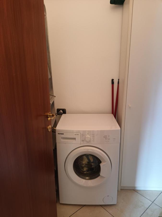 Casa Lidia Apartment Bari Bagian luar foto